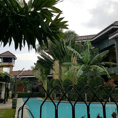 Mactan Breeze - Airport Bed And Breakfast Мактан Екстериор снимка