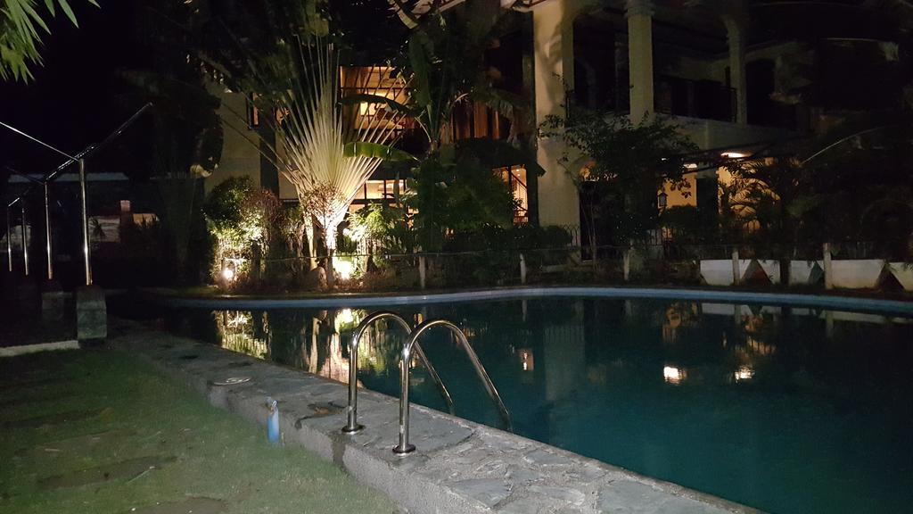 Mactan Breeze - Airport Bed And Breakfast Мактан Екстериор снимка