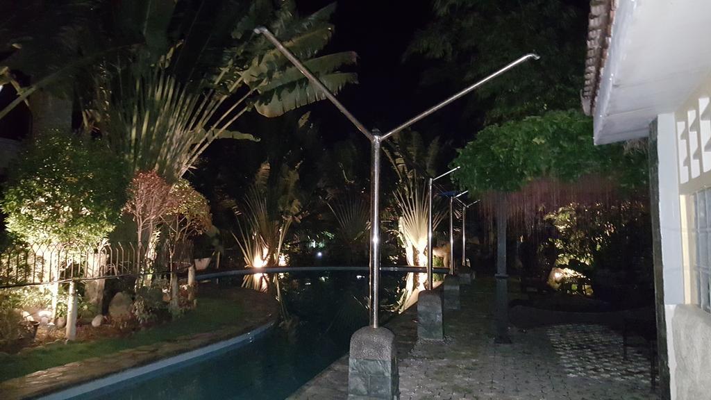 Mactan Breeze - Airport Bed And Breakfast Мактан Екстериор снимка