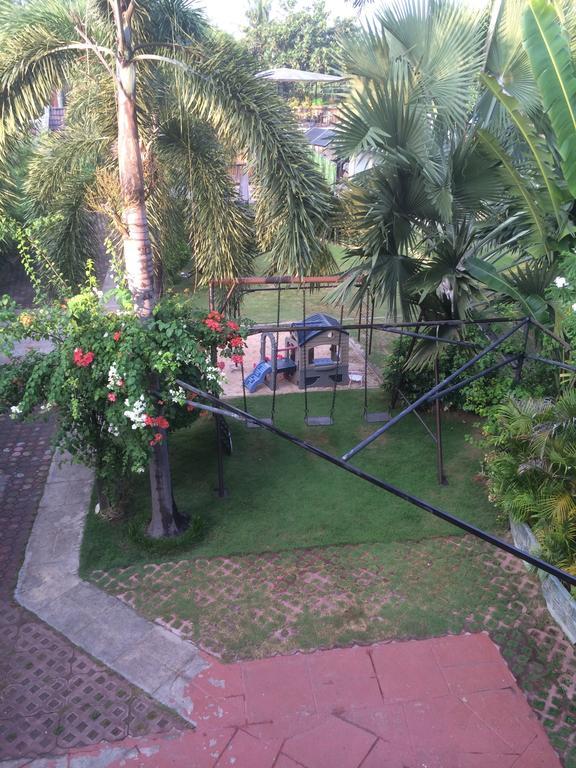 Mactan Breeze - Airport Bed And Breakfast Мактан Екстериор снимка
