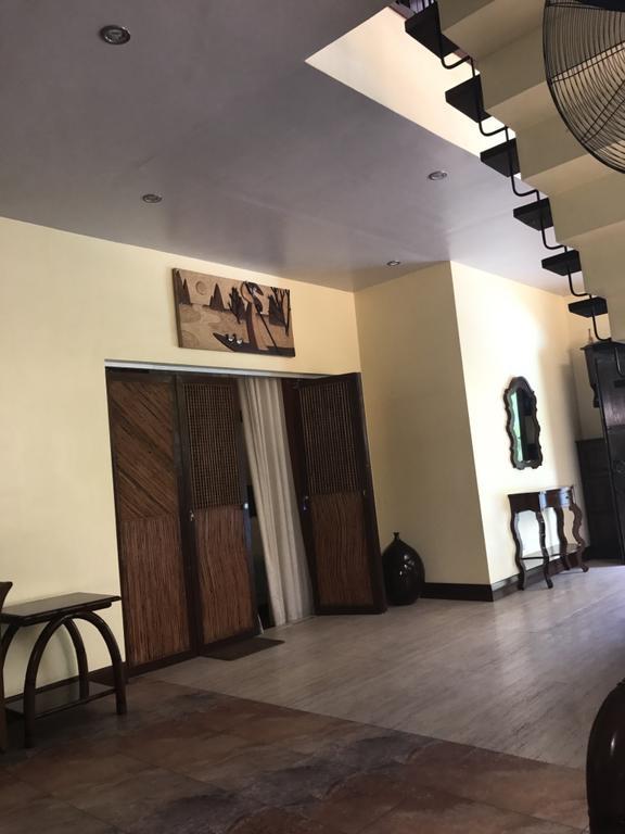 Mactan Breeze - Airport Bed And Breakfast Мактан Екстериор снимка