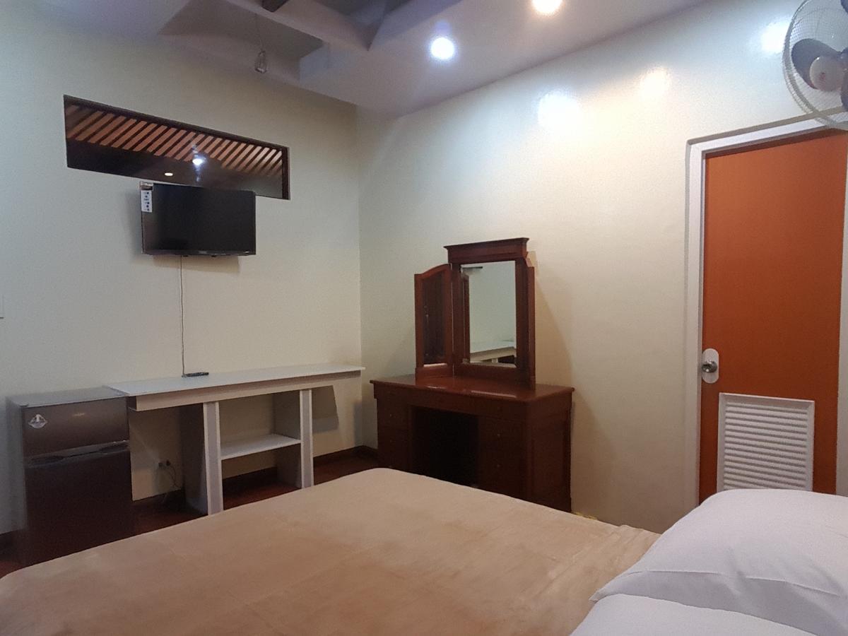 Mactan Breeze - Airport Bed And Breakfast Мактан Екстериор снимка