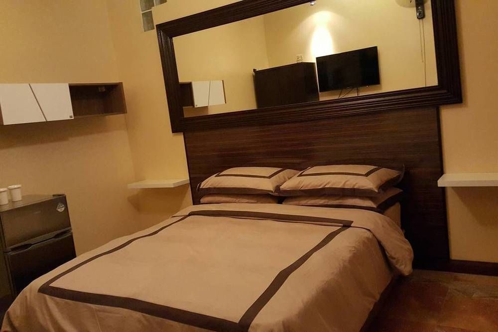 Mactan Breeze - Airport Bed And Breakfast Мактан Екстериор снимка